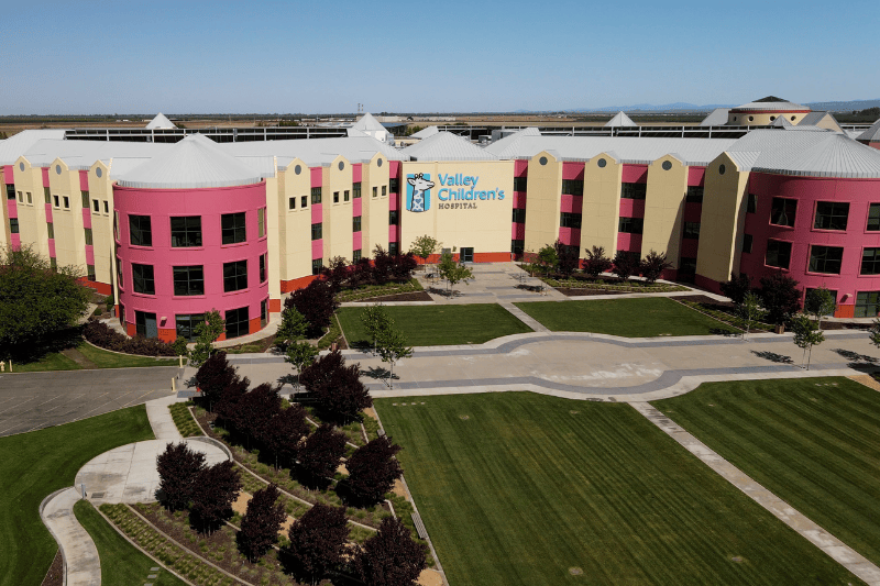 Exterior aerial view of the south face of Valley Children's Hospital
