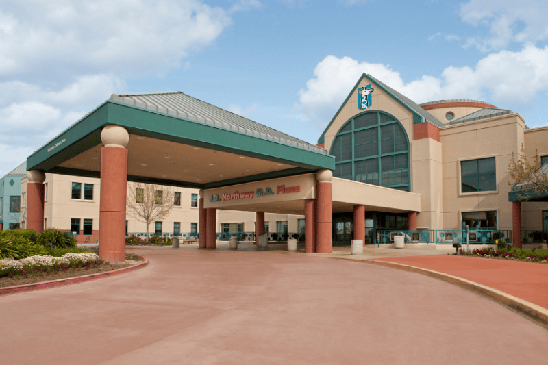 Exterior of Valley Children's Hospital front entrance and driveway